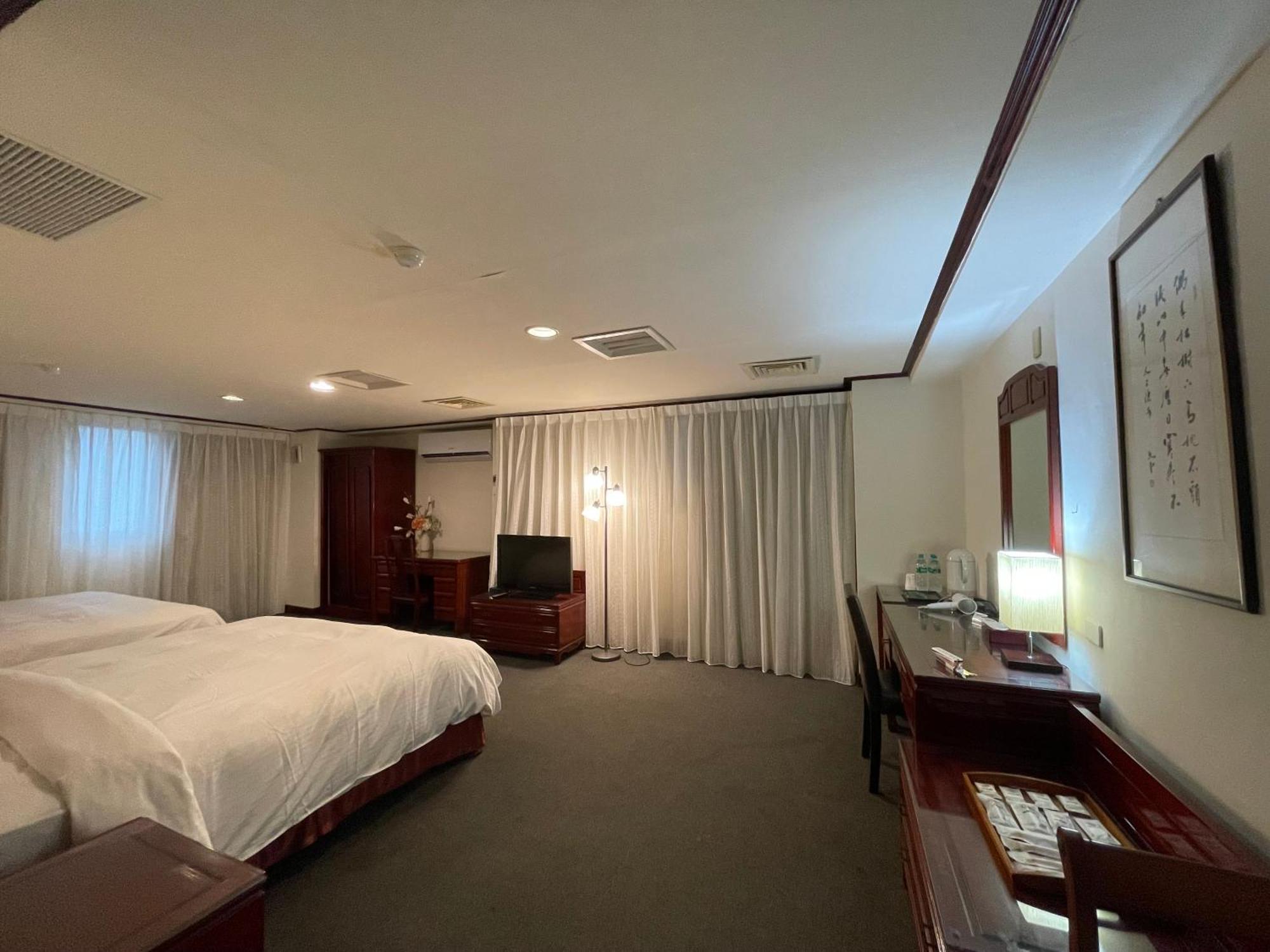 River Hotel Chiayi Exterior foto