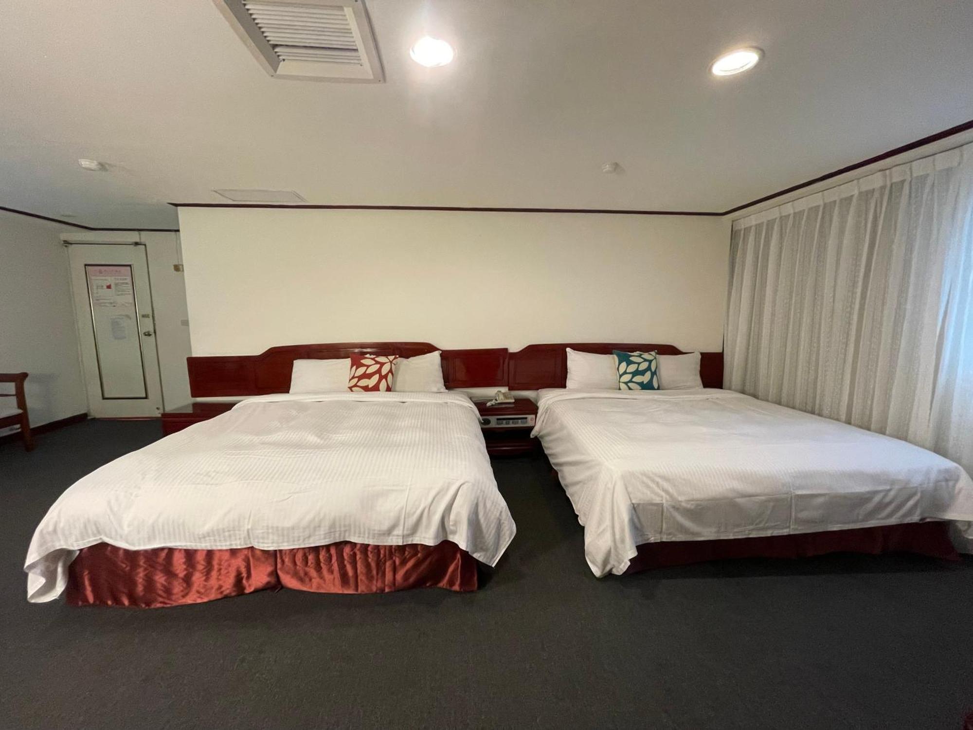River Hotel Chiayi Exterior foto