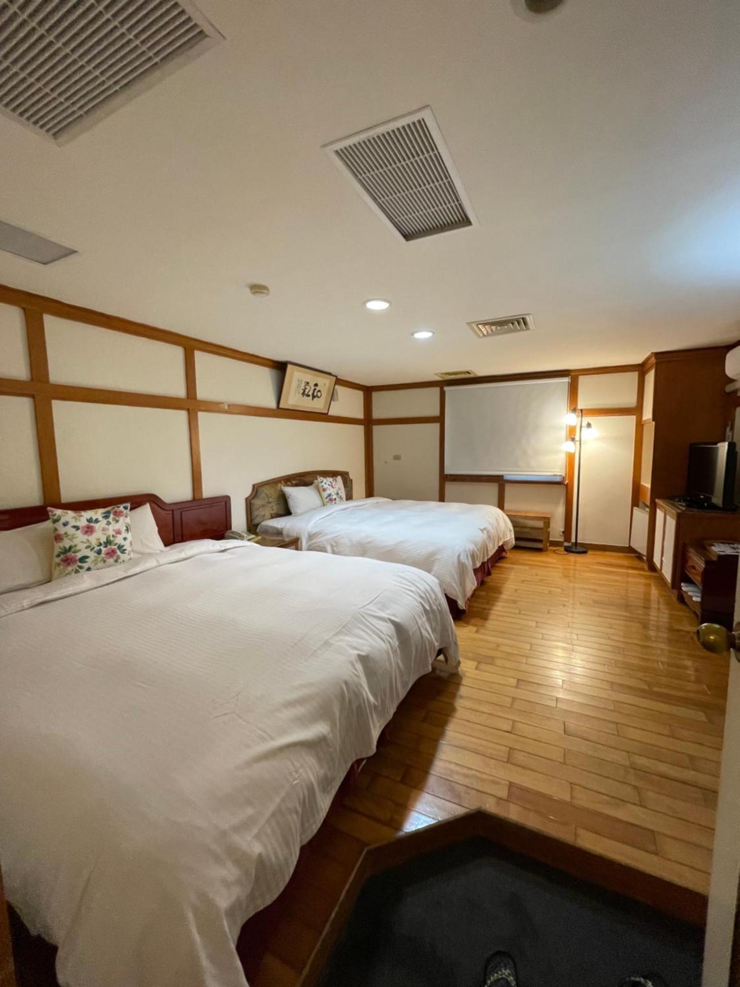 River Hotel Chiayi Exterior foto